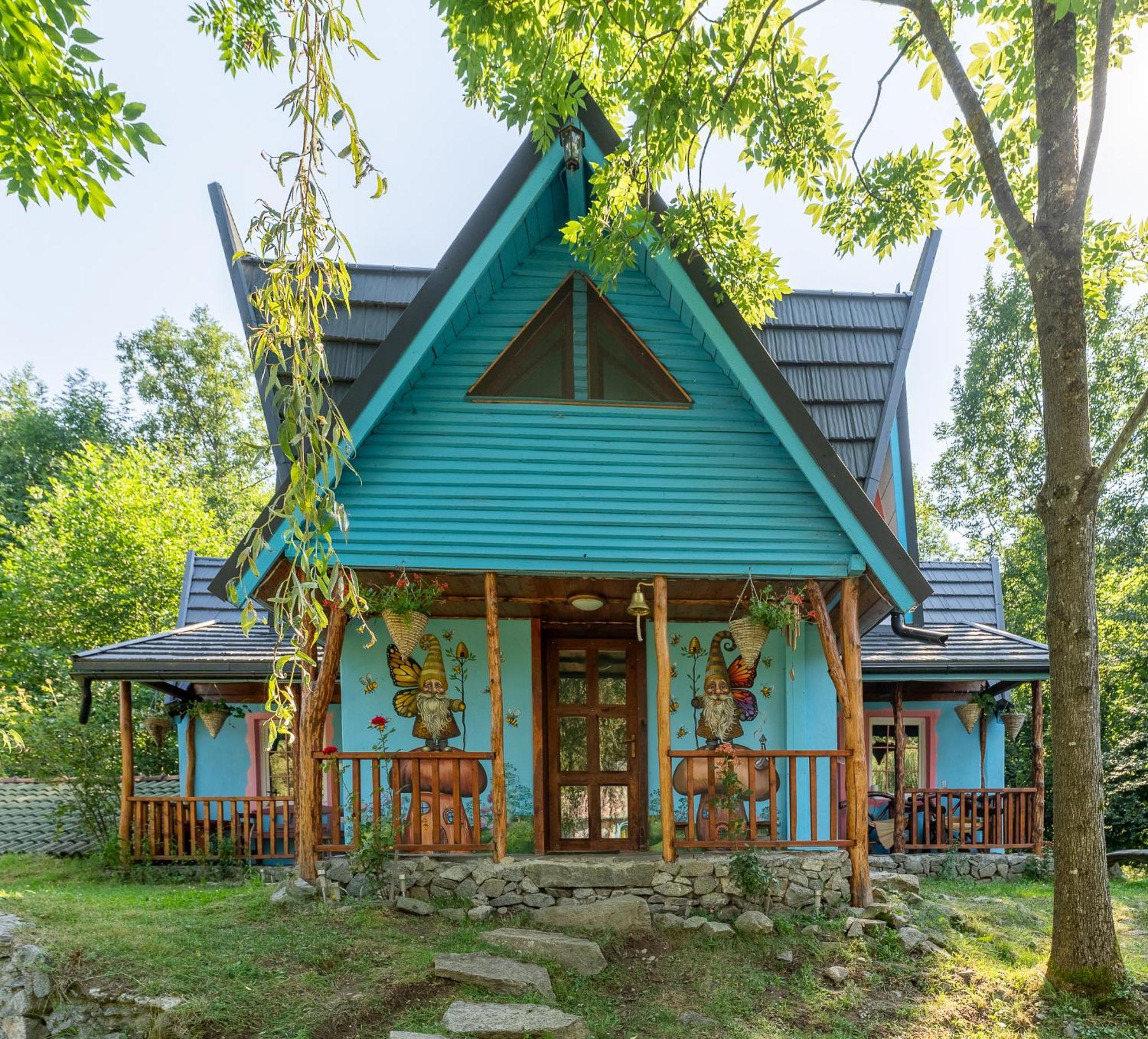 Viewtopia The Secret Land Valea Draganului Exterior photo
